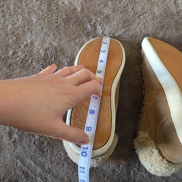 UGG Olive High Top Sneaker Boots Chestnut Shearling Lined Side Zip Women 6 - Picture 10 of 10